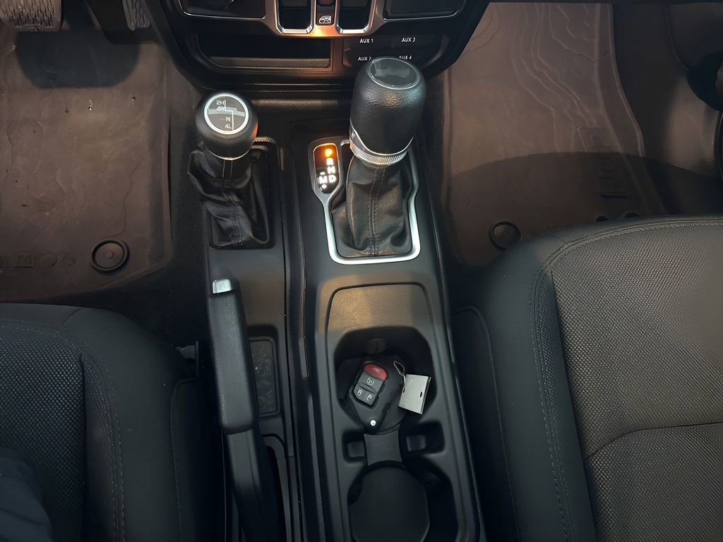 Used 2023 Jeep Wrangler Altitude image 14