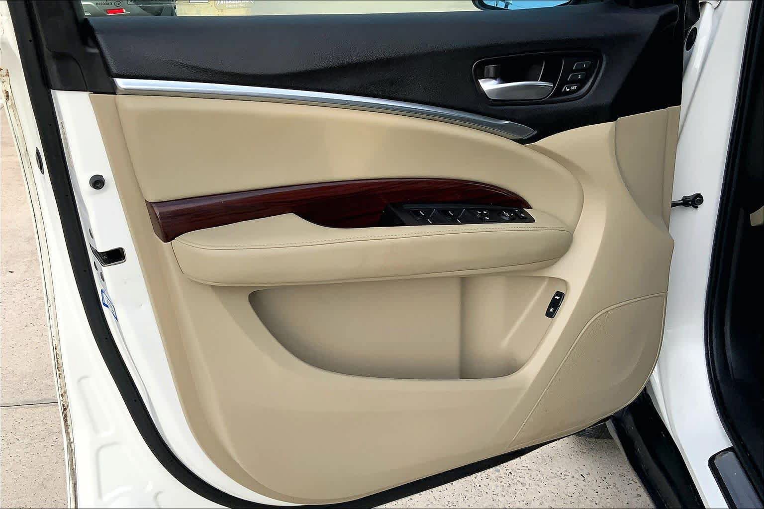 Used 2016 Acura MDX FWD image 22
