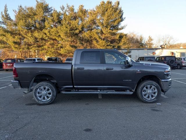 New 2026 RAM 2500 Laramie AWD/4WD image 4