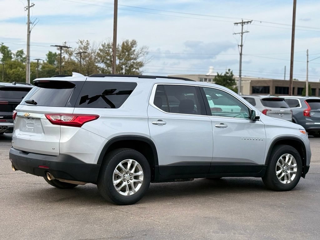 Used 2021 Chevrolet Traverse LT FWD image 27