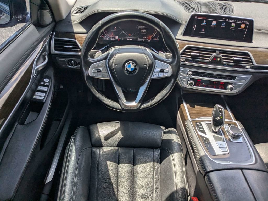 Used 2020 BMW 740i w/ Cold Weather Package RWD image 13