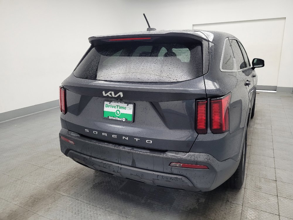 Used 2022 Kia Sorento LX FWD image 7