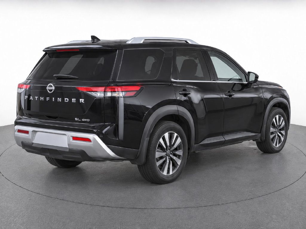 Used 2022 Nissan Pathfinder SL AWD/4WD image 4