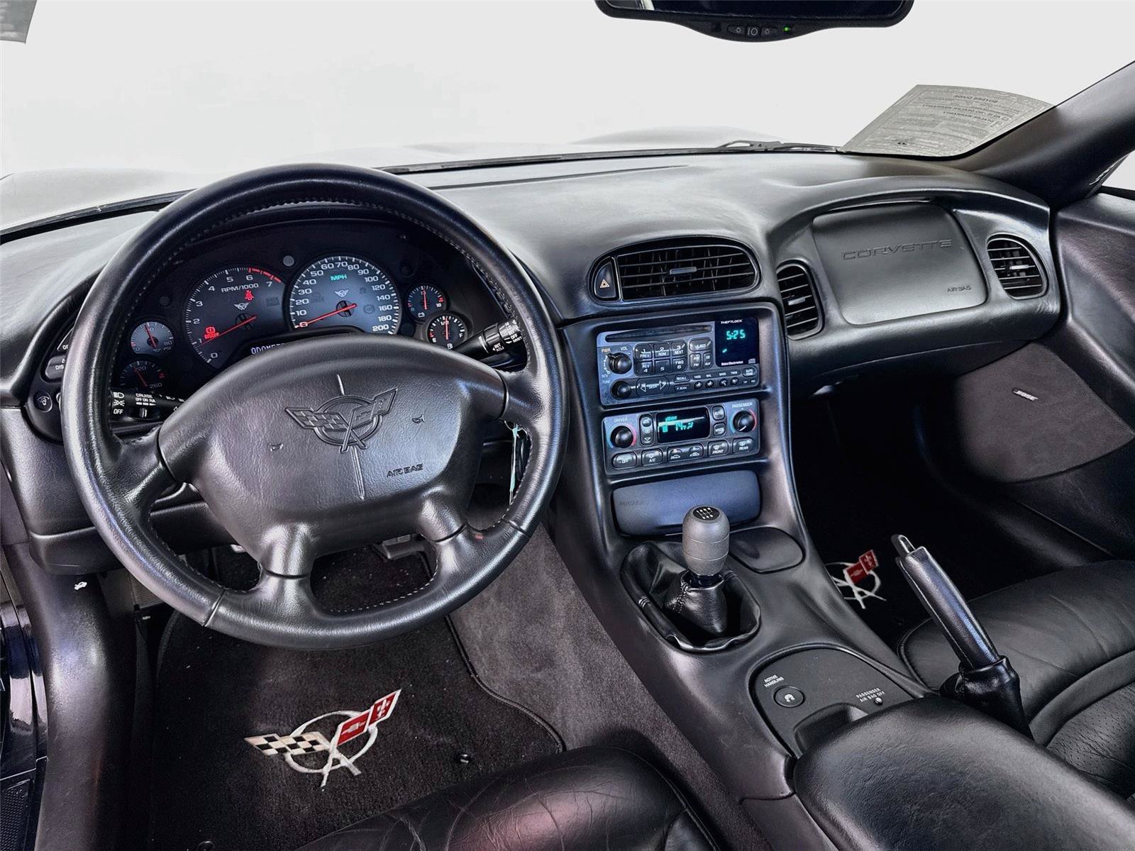 Used 2004 Chevrolet Corvette Convertible w/ Preferred Equipment Group RWD image 21