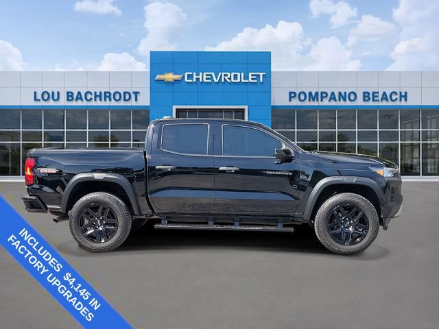 Used 2023 Chevrolet Colorado Trail Boss w/ Technology Package AWD/4WD image 2