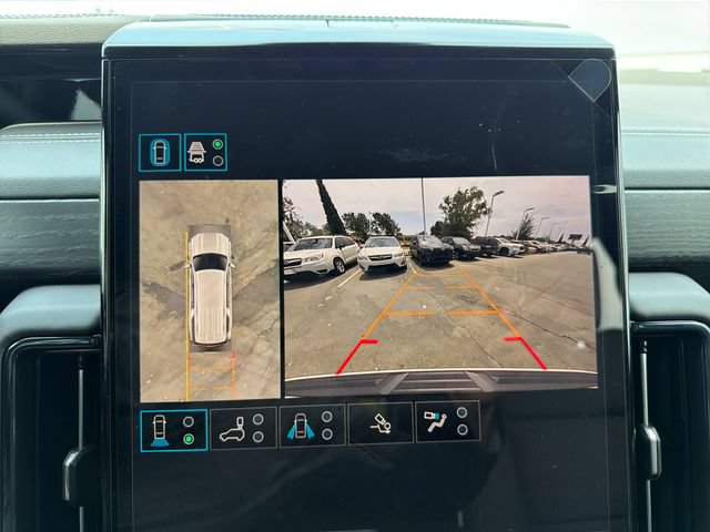 New 2026 GMC Yukon XL AT4 Ultimate AWD/4WD image 12