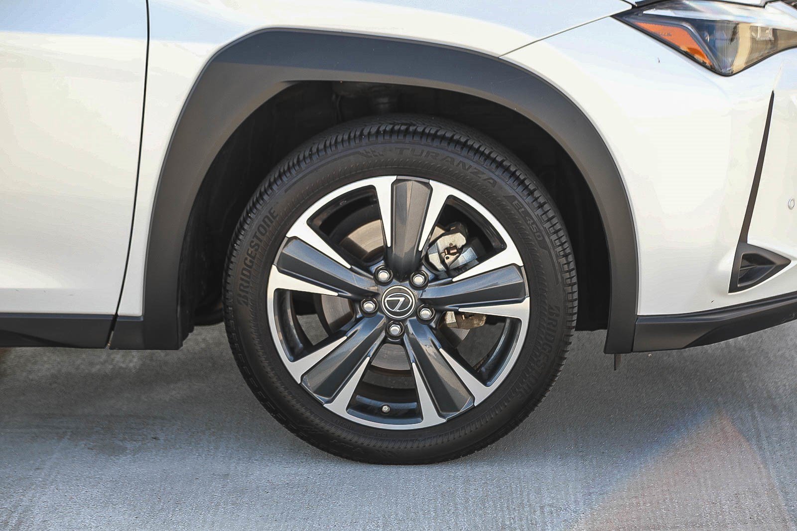 Used 2024 Lexus UX 250h FWD image 10