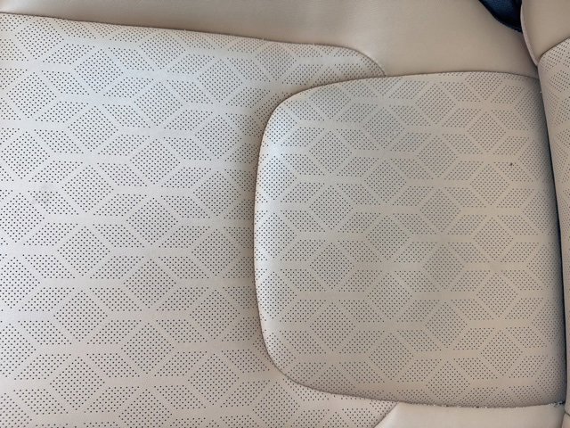 Certified 2024 Kia Carnival EX image 11