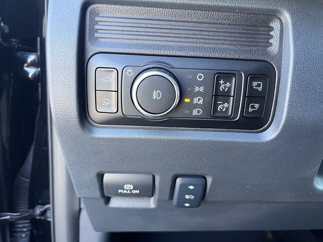 Used 2025 Ford F350 Lariat w/ Camper Package AWD/4WD image 25
