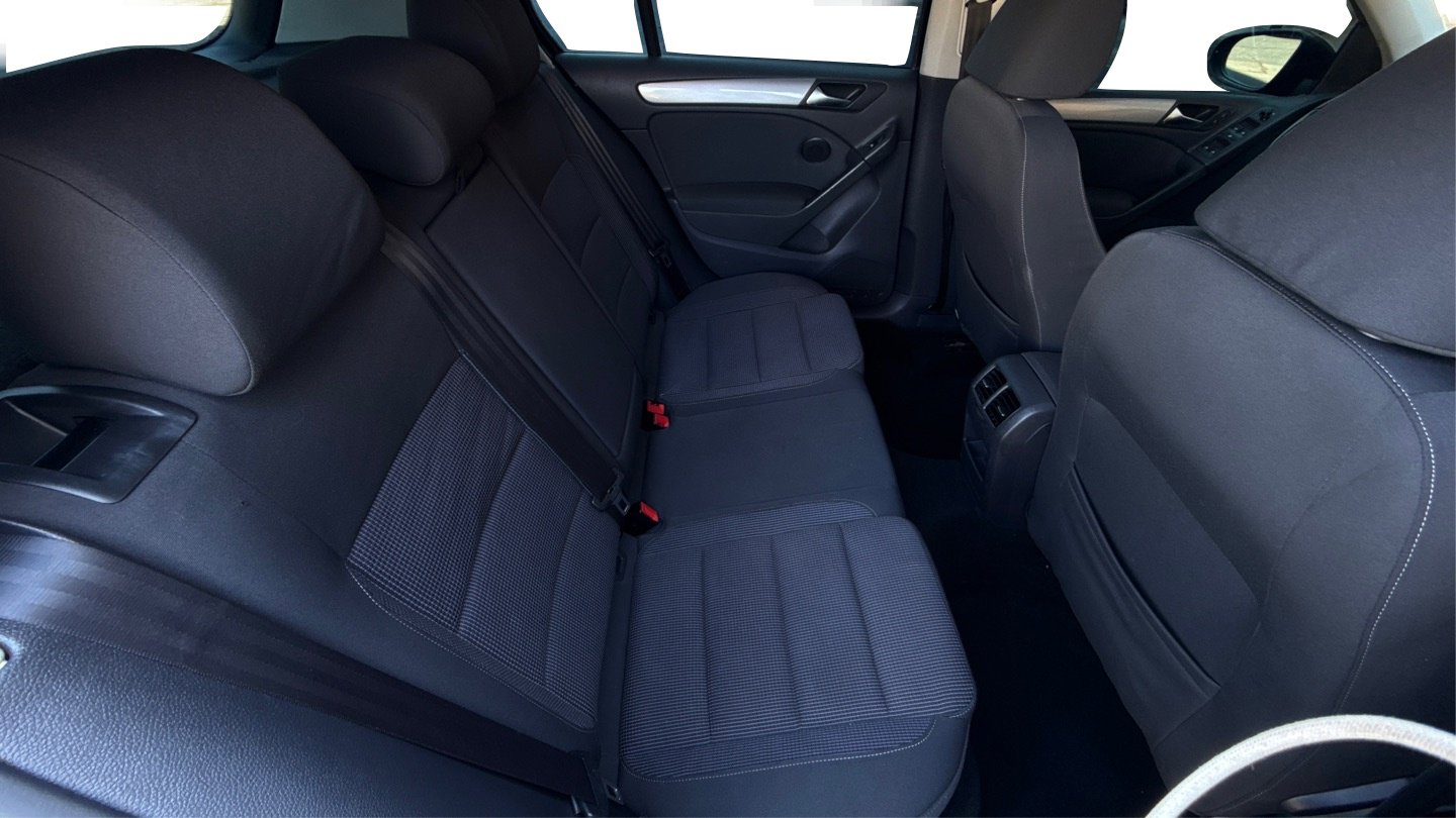 Used 2012 Volkswagen Golf TDI image 19