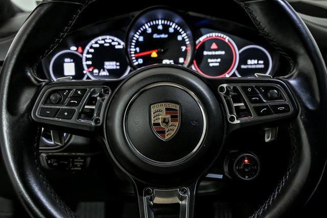 Used 2020 Porsche Cayenne Turbo image 18