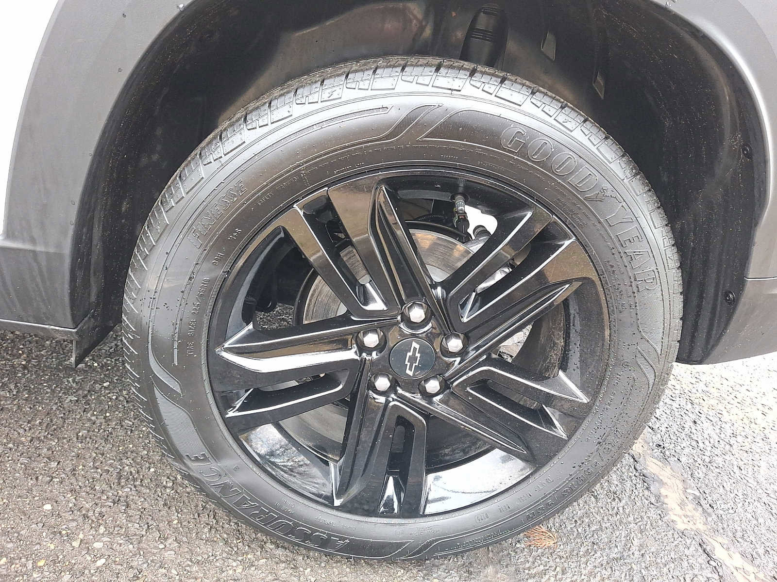 Used 2025 Chevrolet Trax ACTIV w/ Sunroof Package image 7