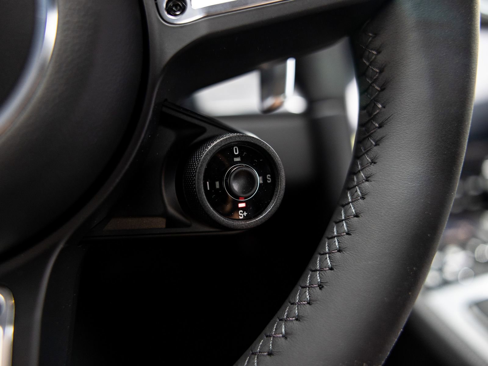 Certified 2025 Porsche 718 Cayman RWD image 40