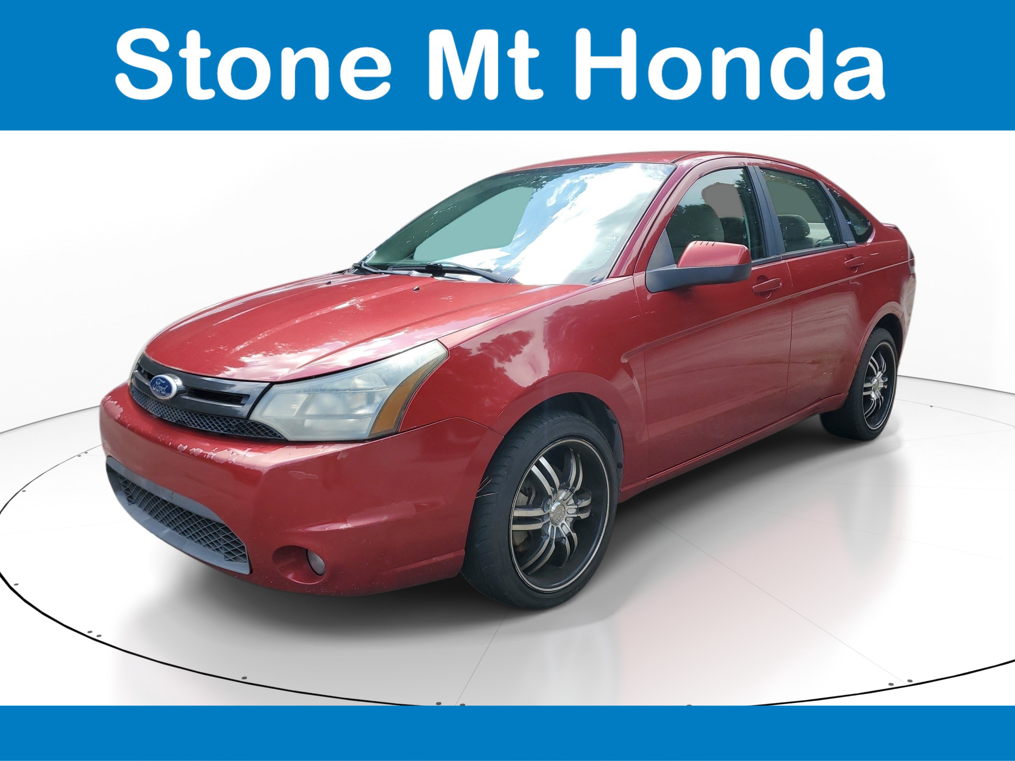 Used 2010 Ford Focus SES FWD image 3