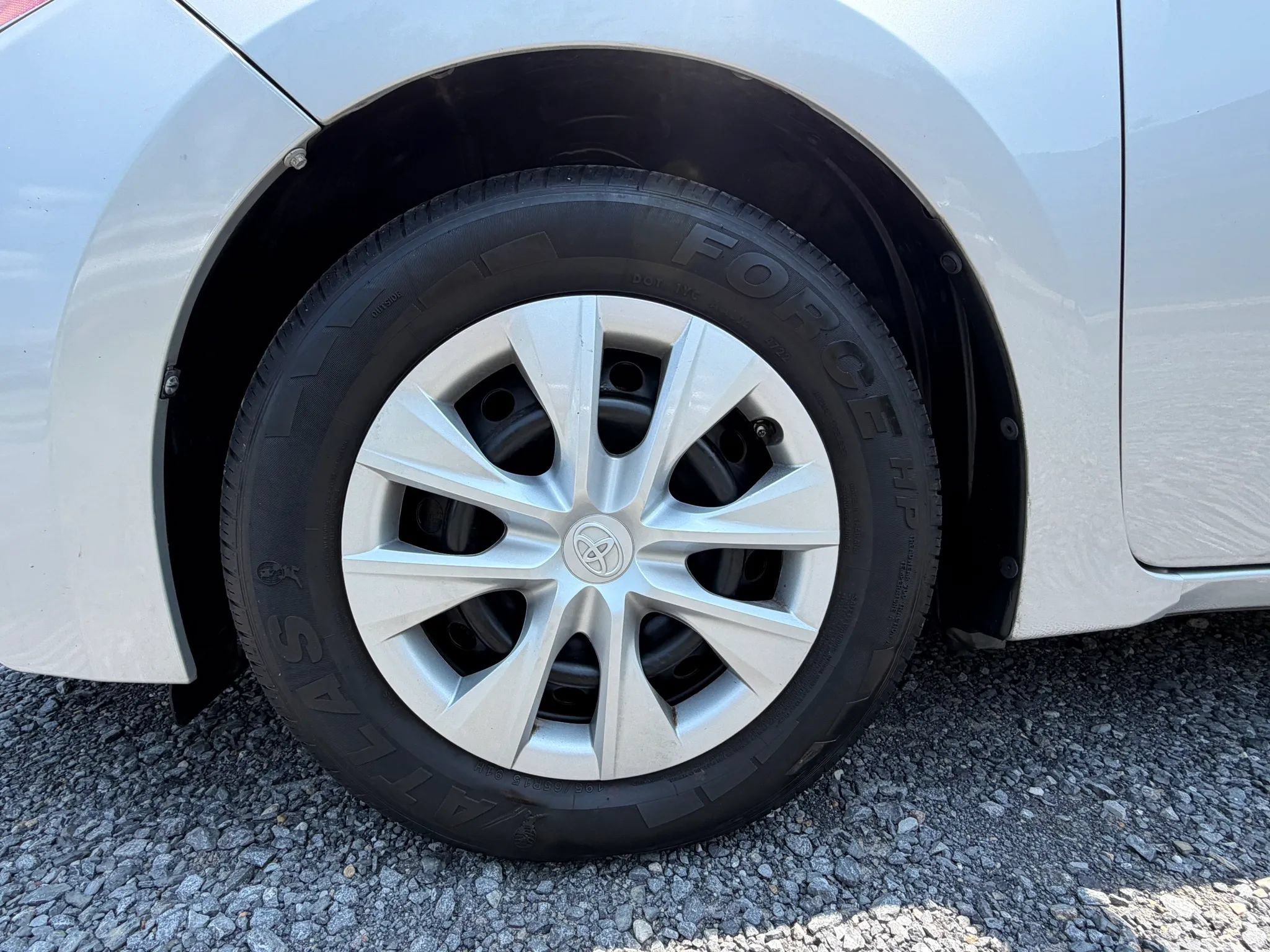 Used 2016 Toyota Corolla L FWD image 37
