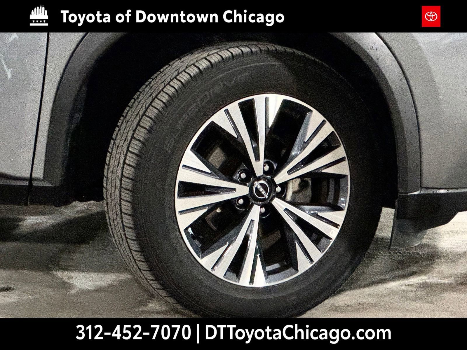 Used 2023 Nissan Rogue SV AWD/4WD image 2