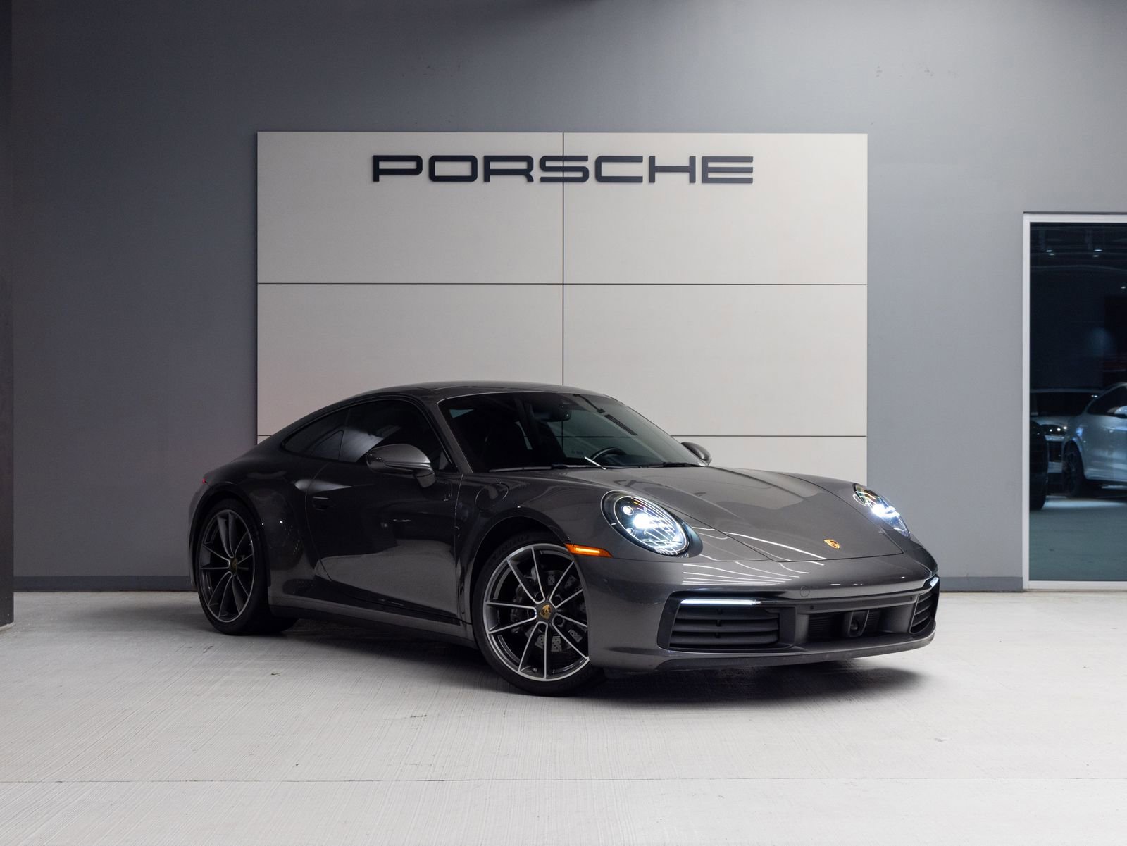 Certified 2020 Porsche 911 Carrera RWD image 9