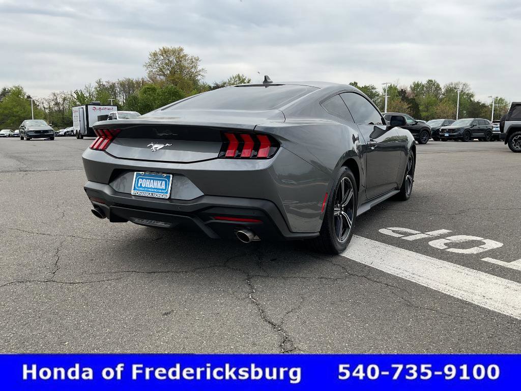 Used 2025 Ford Mustang Coupe image 6