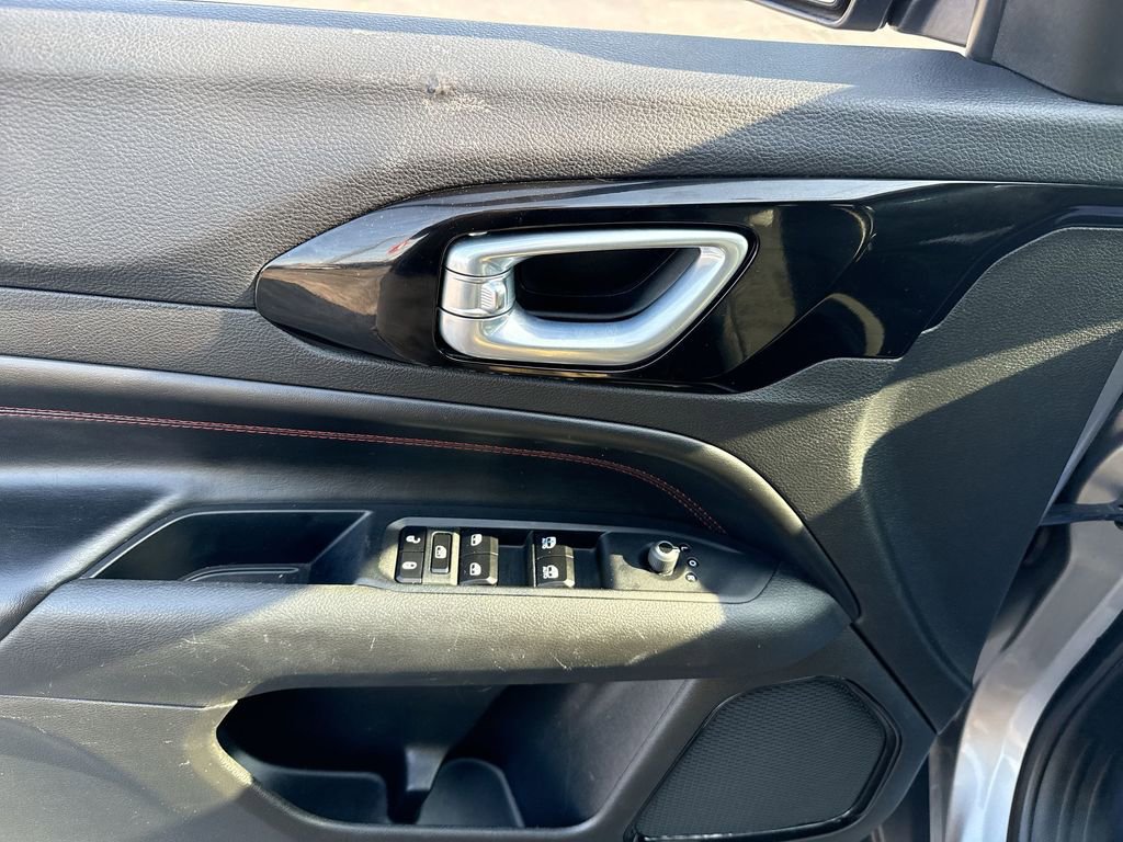 Used 2024 Jeep Compass Trailhawk image 23