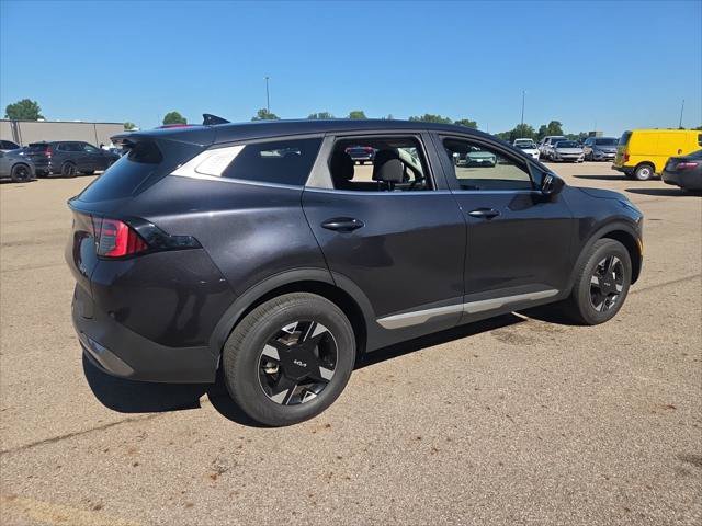 Used 2026 Kia Sportage LX AWD/4WD image 7