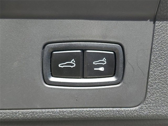 Used 2025 Porsche Panamera image 42