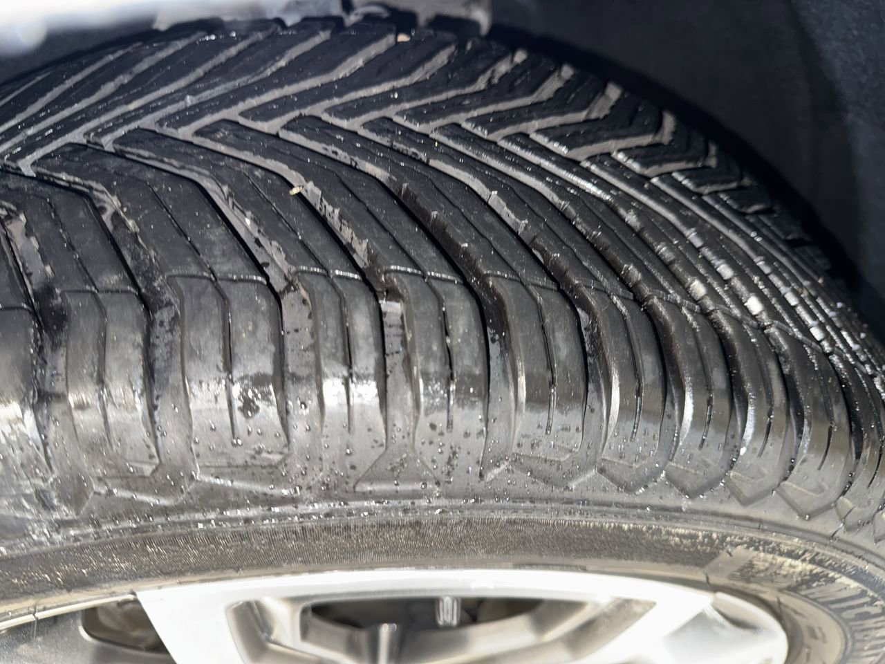 Used 2018 GMC Terrain Denali w/ Advanced Safety Package image 11