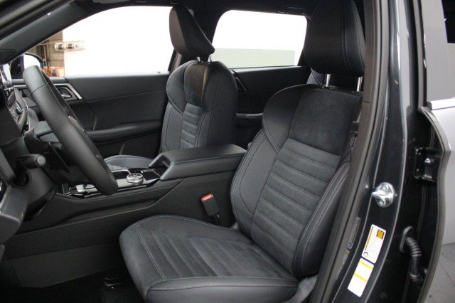 New 2026 Mitsubishi Outlander LE FWD image 7