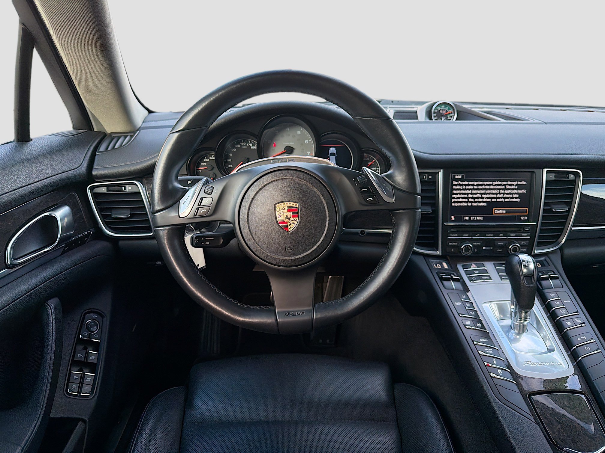 Used 2011 Porsche Panamera 4S image 17