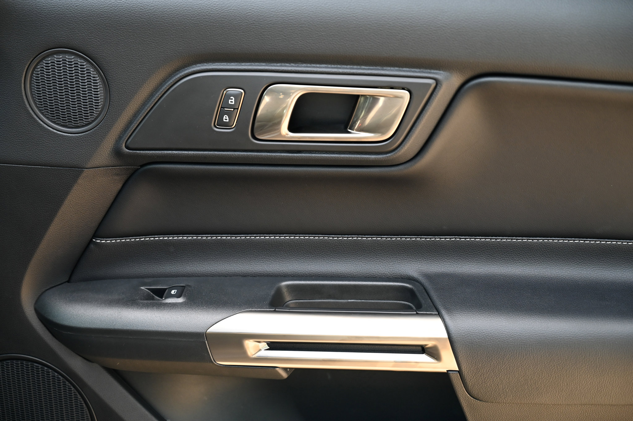 Used 2021 Ford Mustang Shelby GT500 w/ Technology Package image 43