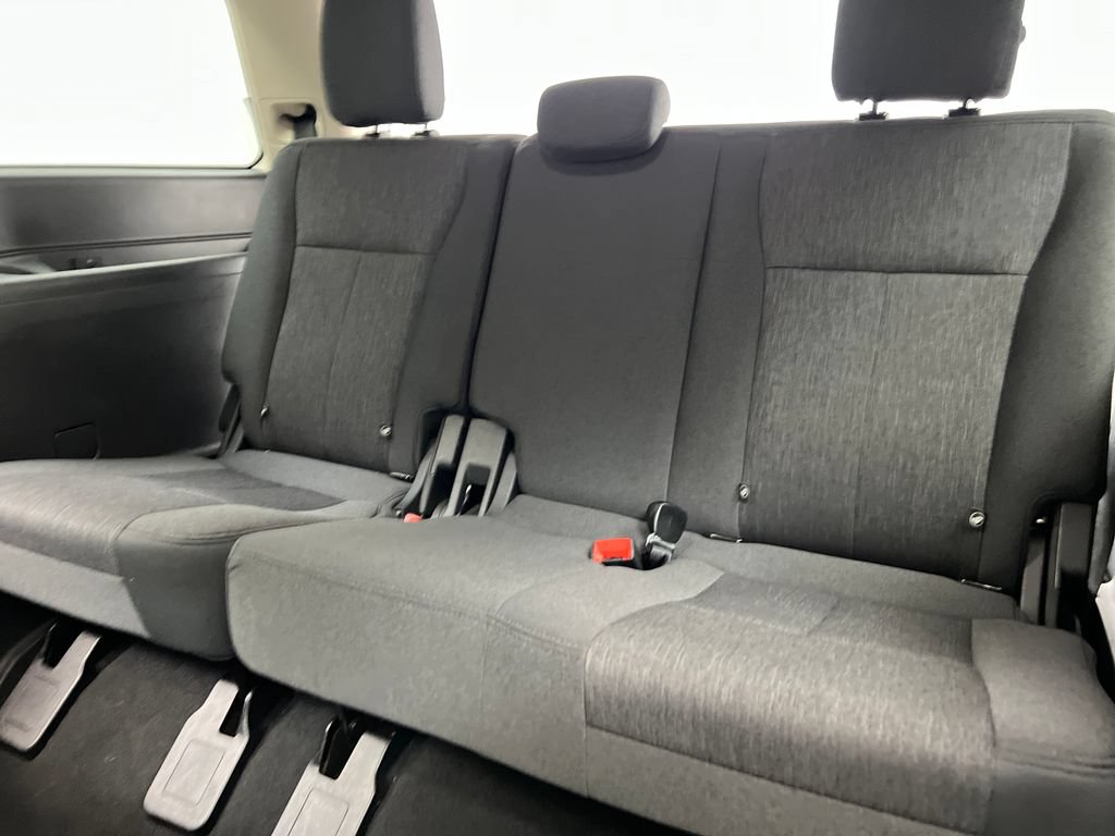 Used 2024 Ford Expedition XLT RWD image 42