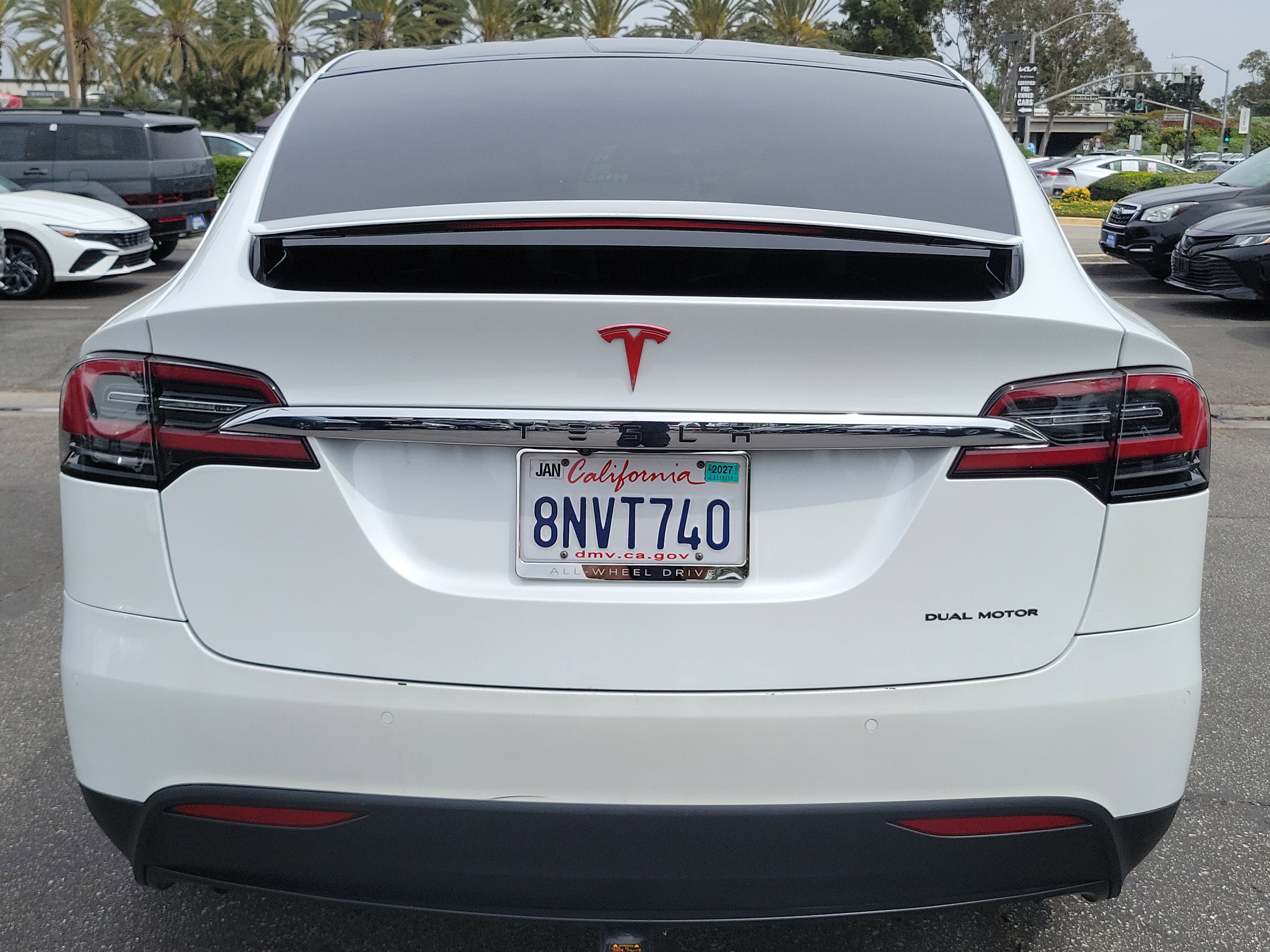 Used 2020 Tesla Model X image 31