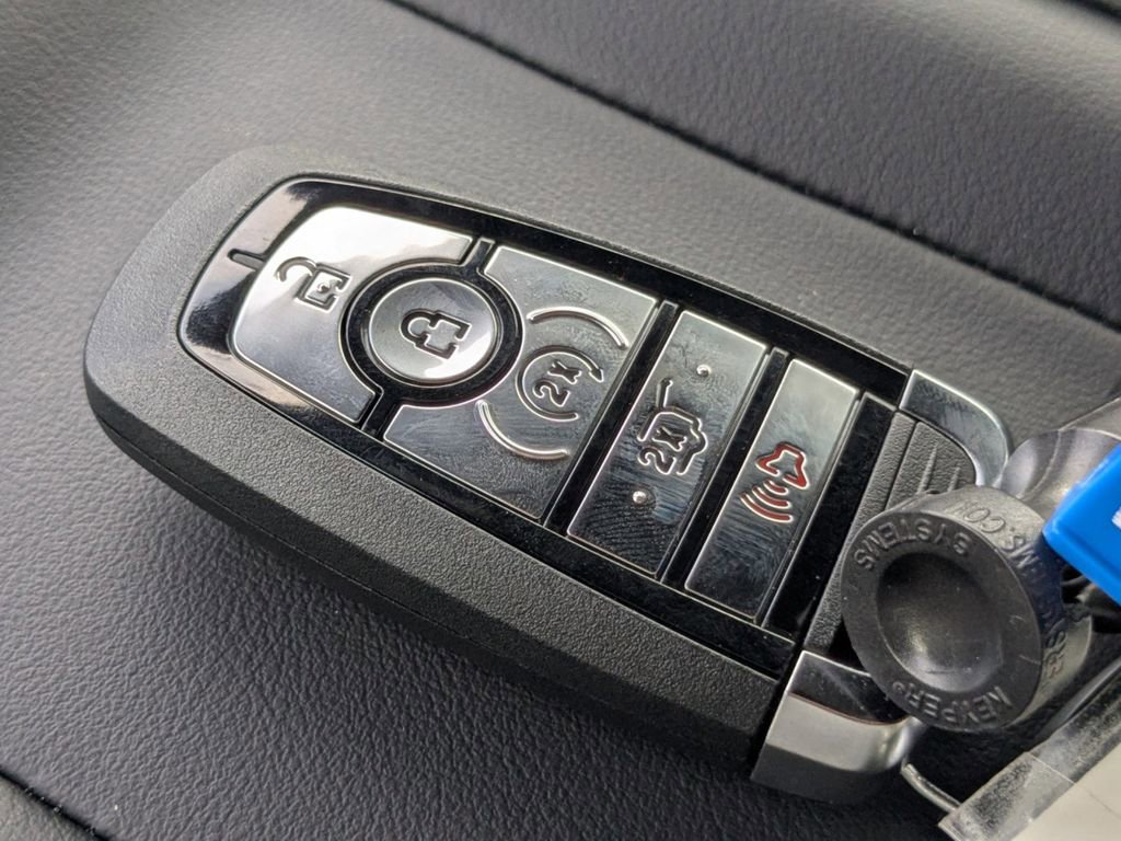 New 2025 Ford Expedition Max Platinum w/ Stealth Performance Package image 34