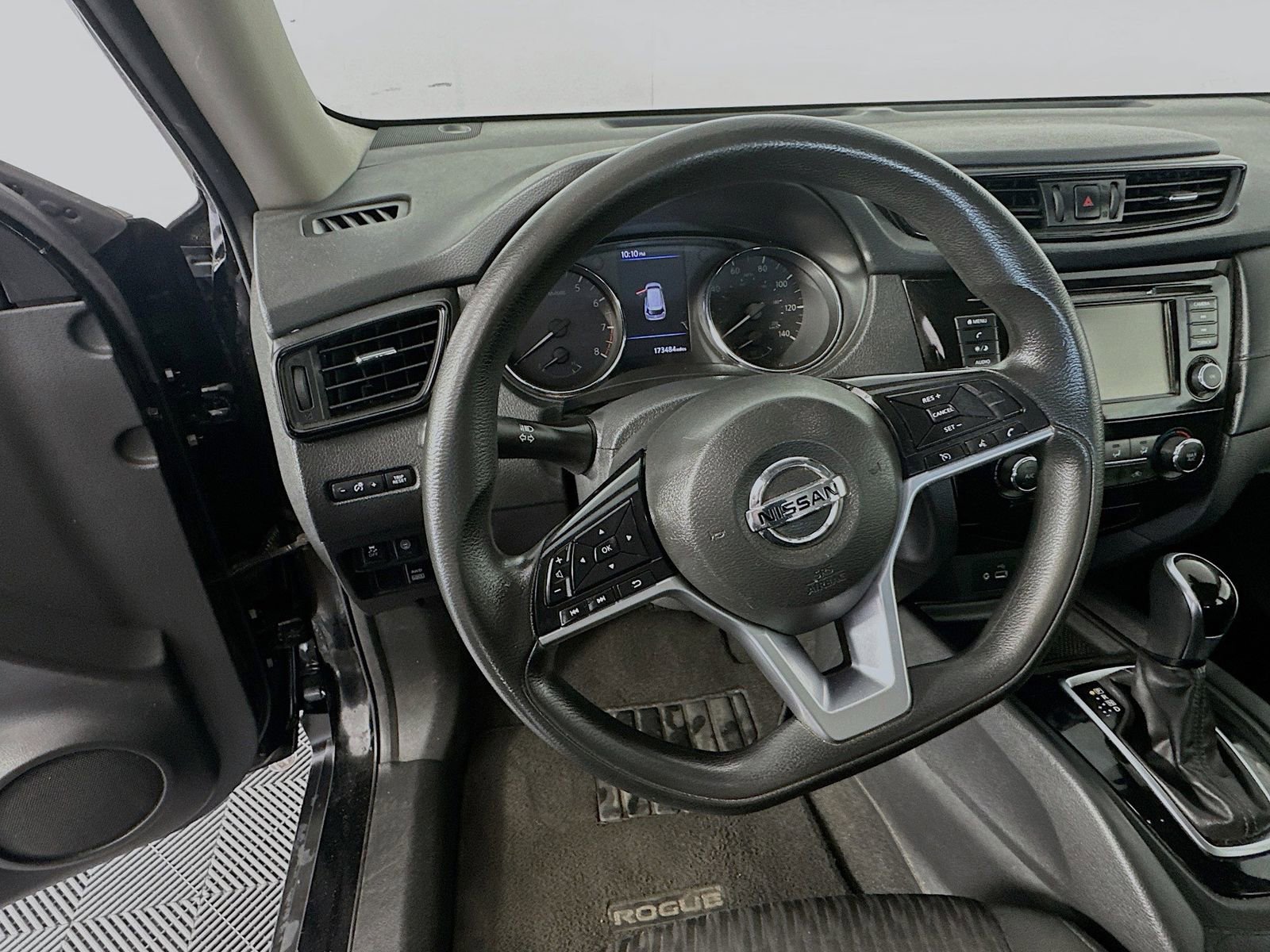 Used 2020 Nissan Rogue S AWD/4WD image 11