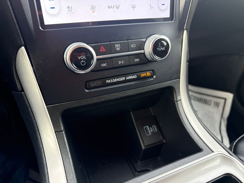 Used 2024 Ford Edge SEL w/ Convenience Package image 25