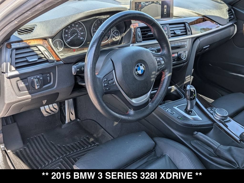 Used 2015 BMW 328i xDrive Sedan AWD/4WD image 2