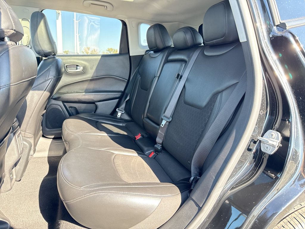 Used 2021 Jeep Compass Latitude w/ Sun and Sound Group AWD/4WD image 20