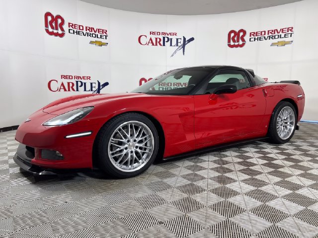 Used 2007 Chevrolet Corvette Coupe RWD image 3