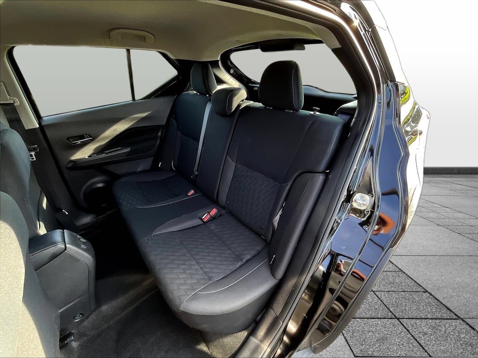 Certified 2024 Nissan Kicks SV FWD image 25