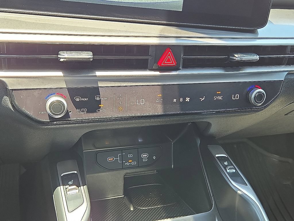 Used 2025 Kia Sorento S w/ Panoramic Sunroof Package FWD image 28
