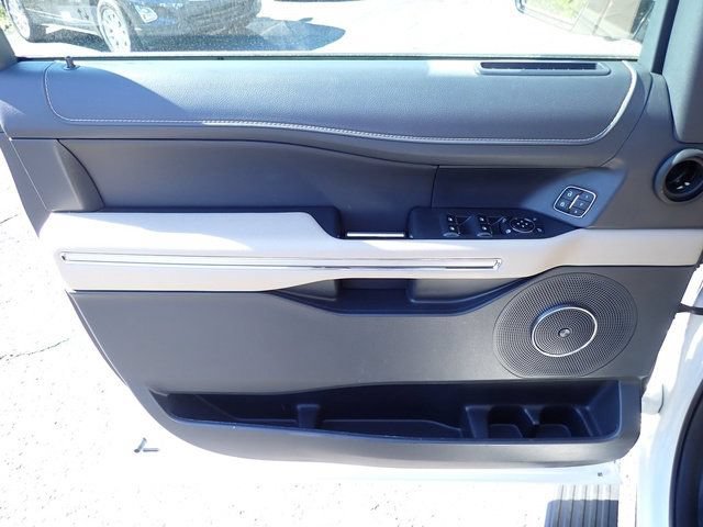 Certified 2024 Ford Expedition Limited AWD/4WD image 23