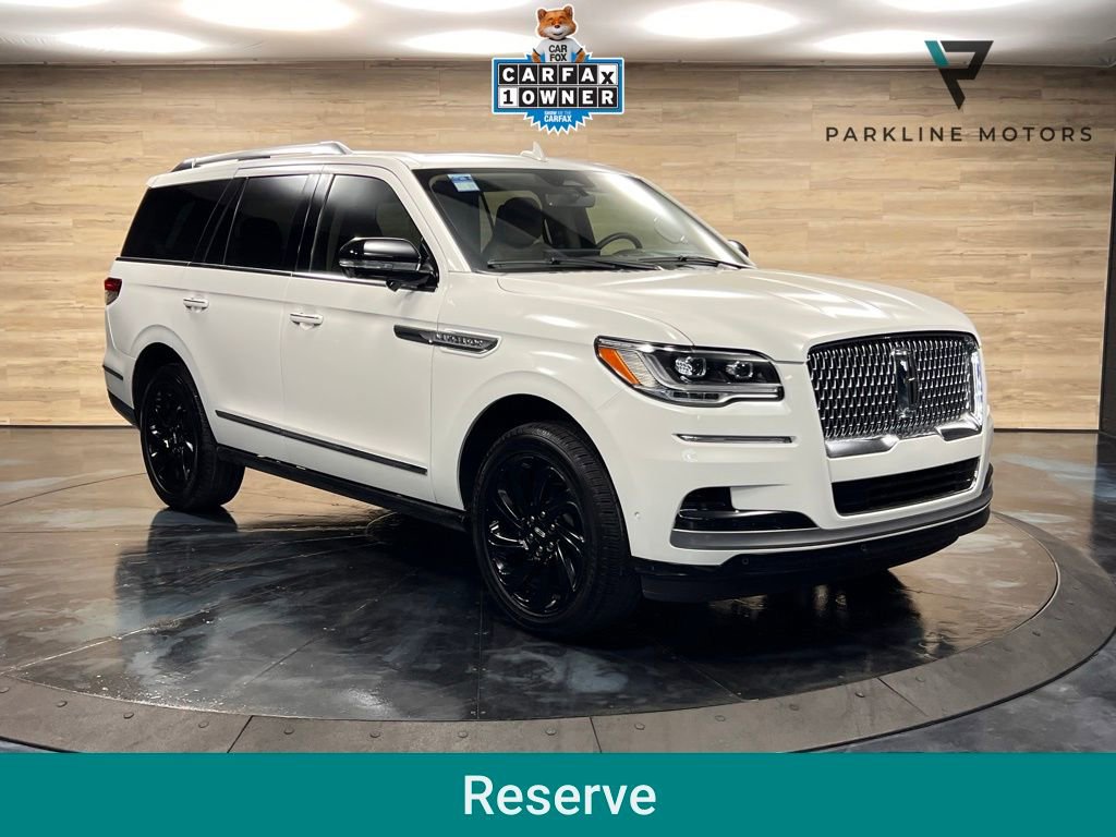 Used 2024 Lincoln Navigator Reserve AWD/4WD image 1