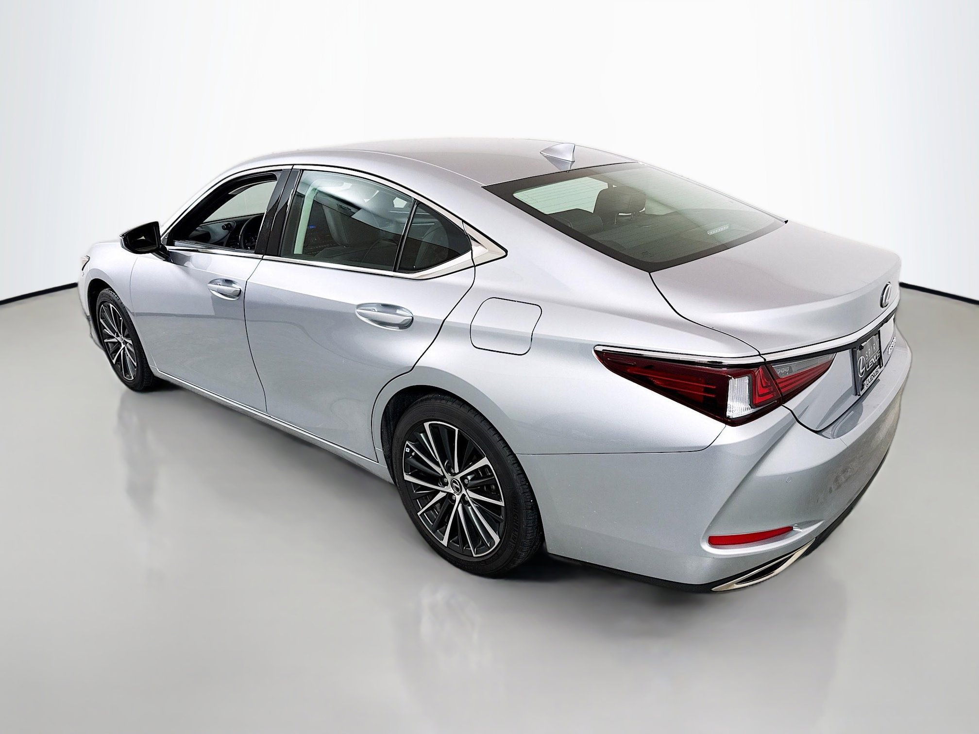Used 2023 Lexus ES 350 w/ Premium Package image 5