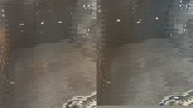 Used 2025 Mercedes-Benz GLC 300 4MATIC image 32