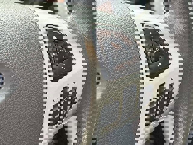 Used 2013 Ford Edge Limited image 34