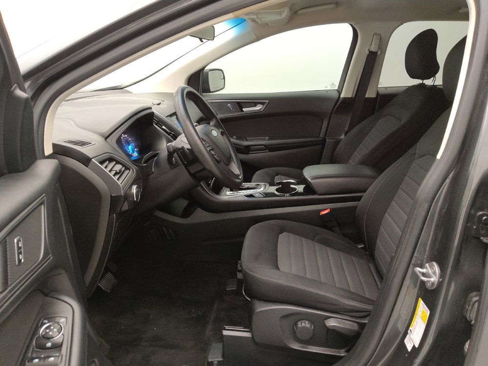 Used 2018 Ford Edge SE FWD image 17