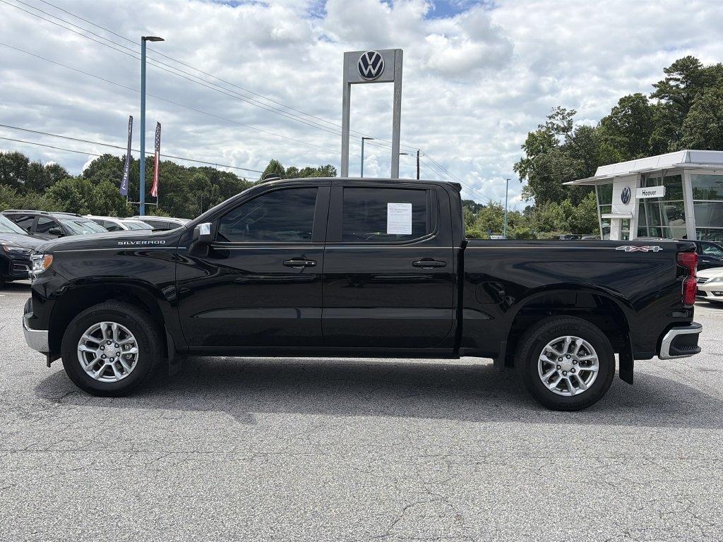 Used 2023 Chevrolet Silverado 1500 LT AWD/4WD image 17