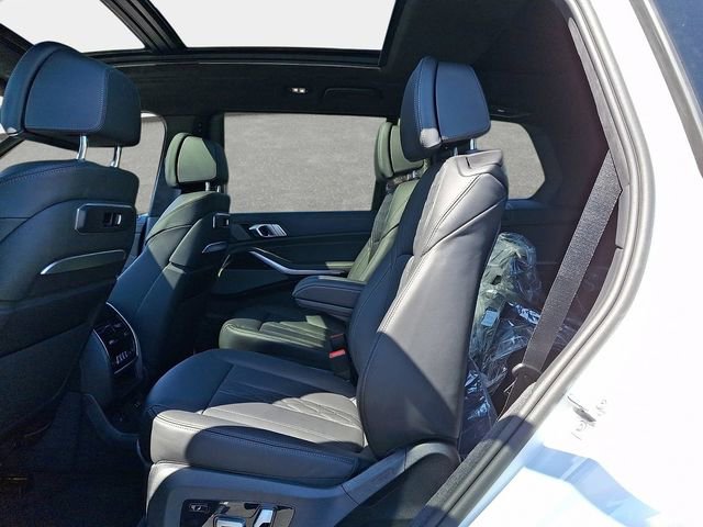 New 2027 BMW X7 M60i w/ Executive Package AWD/4WD image 9