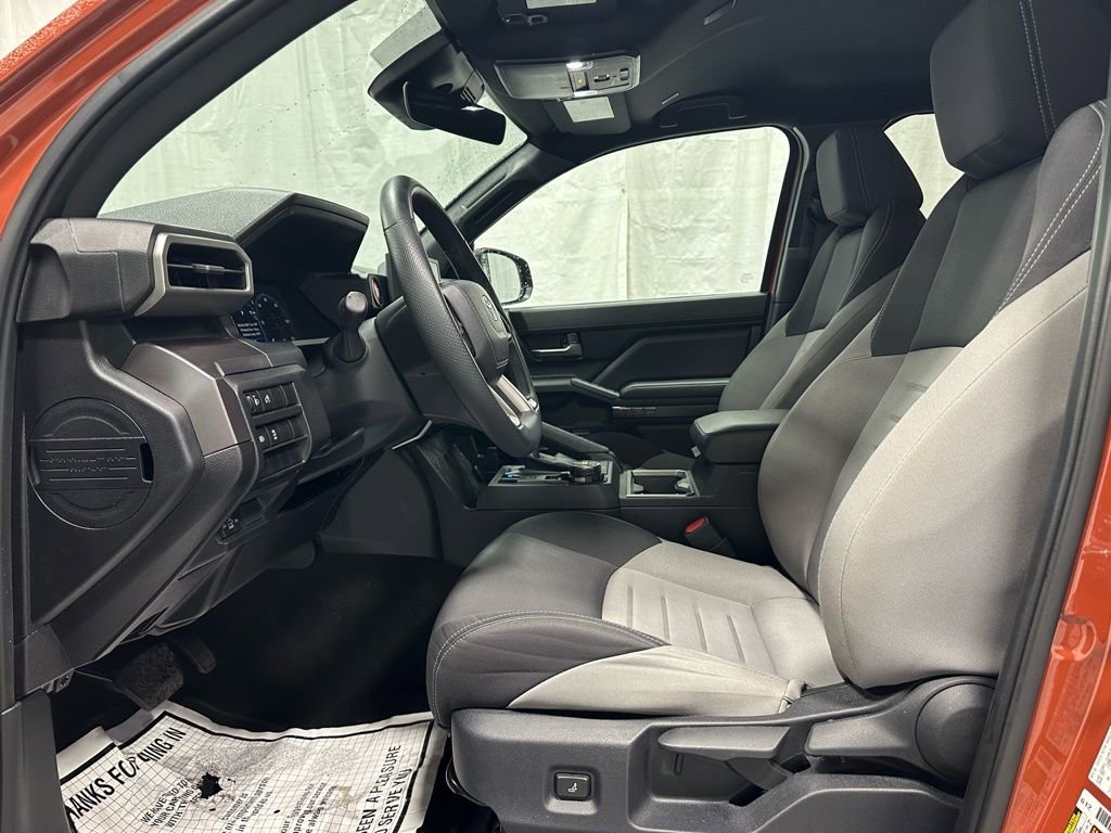 Used 2025 Toyota Tacoma TRD Off-Road image 13