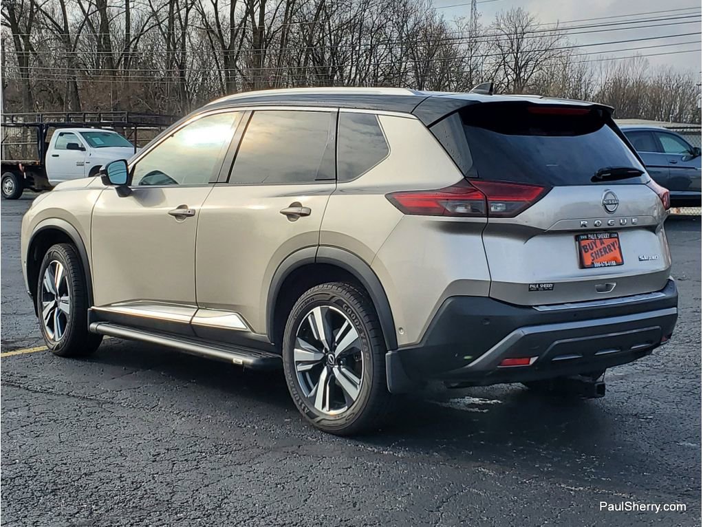 Used 2023 Nissan Rogue SL w/ SL Premium Package image 11