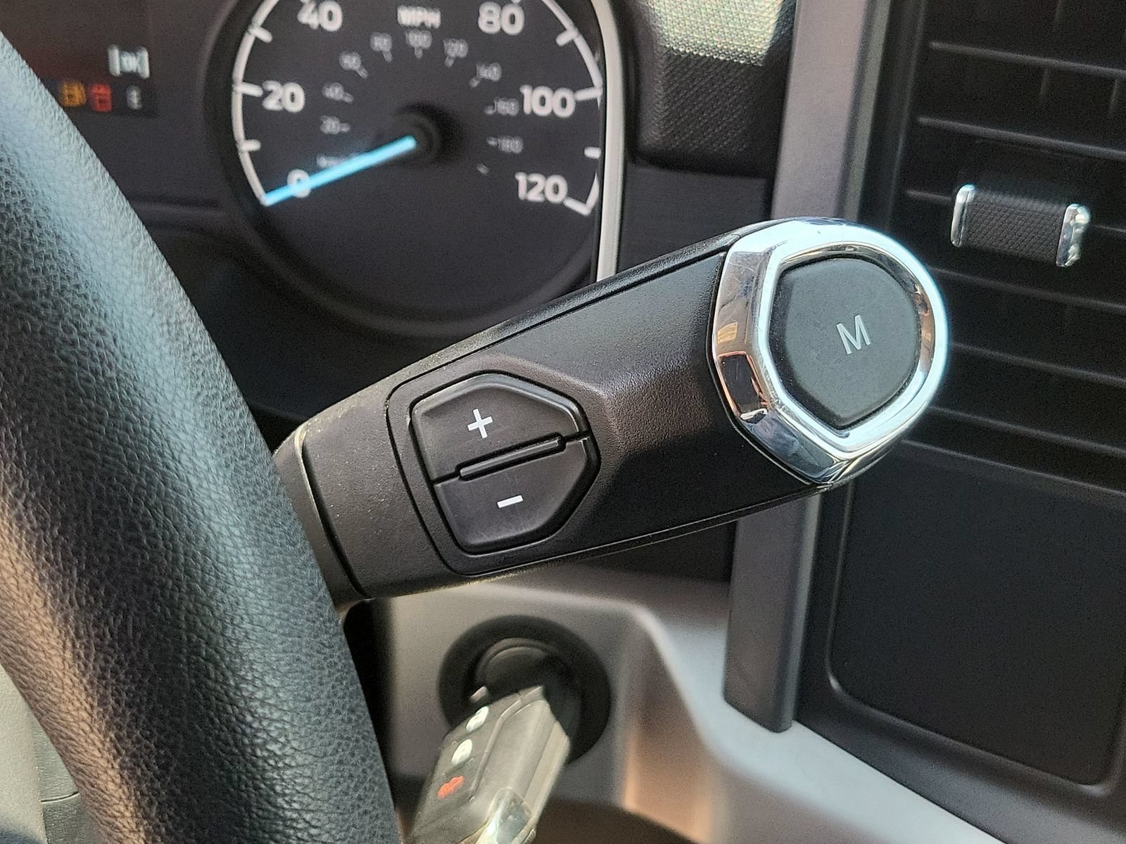 Used 2023 Ford F150 XLT AWD/4WD image 17